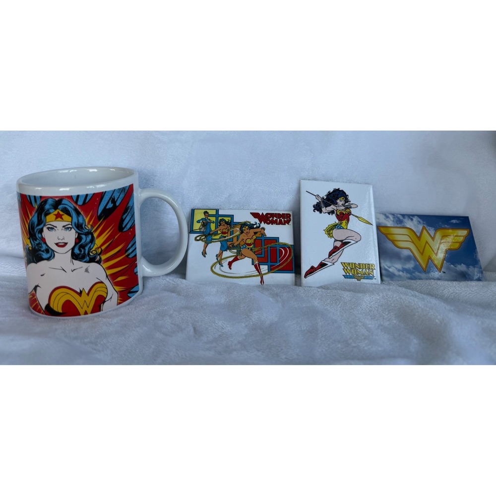 Vintage Wonder Woman Bundle, 1 coffee cup, 3 magnets